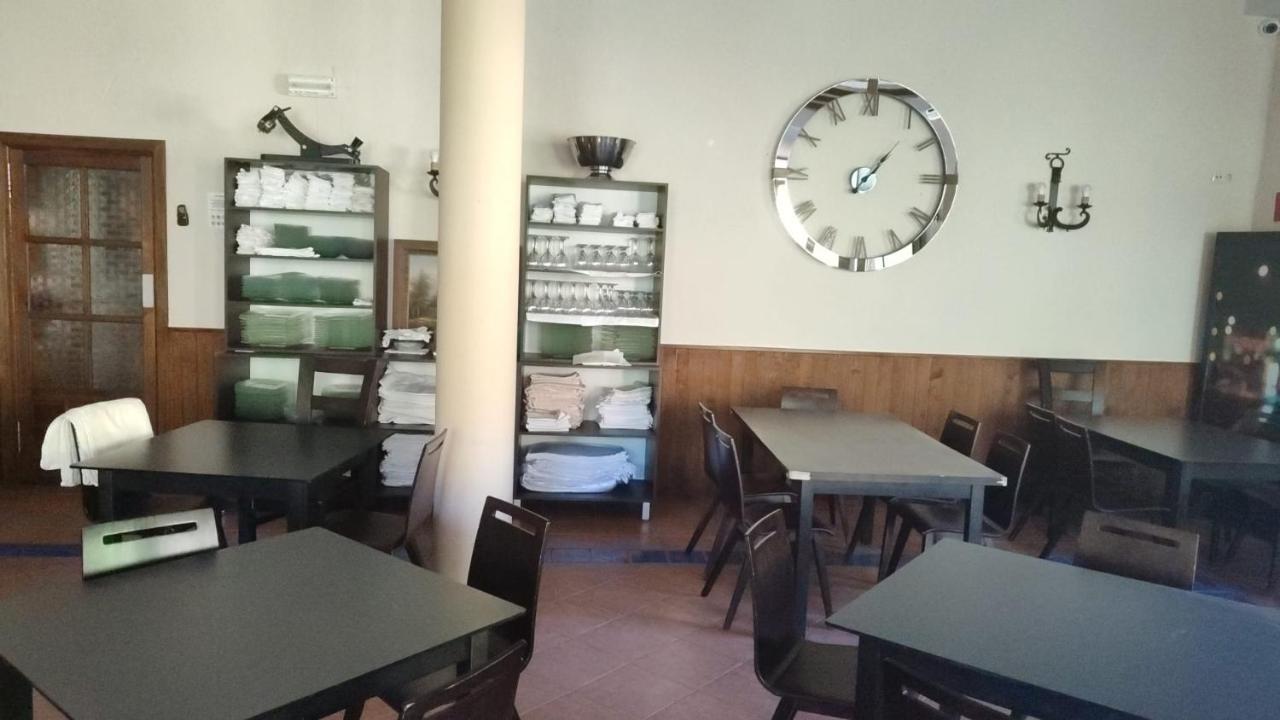 Hostal Restaurante Andra Rio Madera Екстер'єр фото