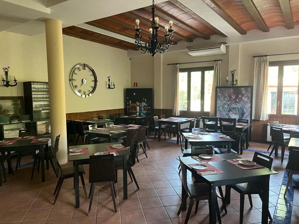 Hostal Restaurante Andra Rio Madera Екстер'єр фото
